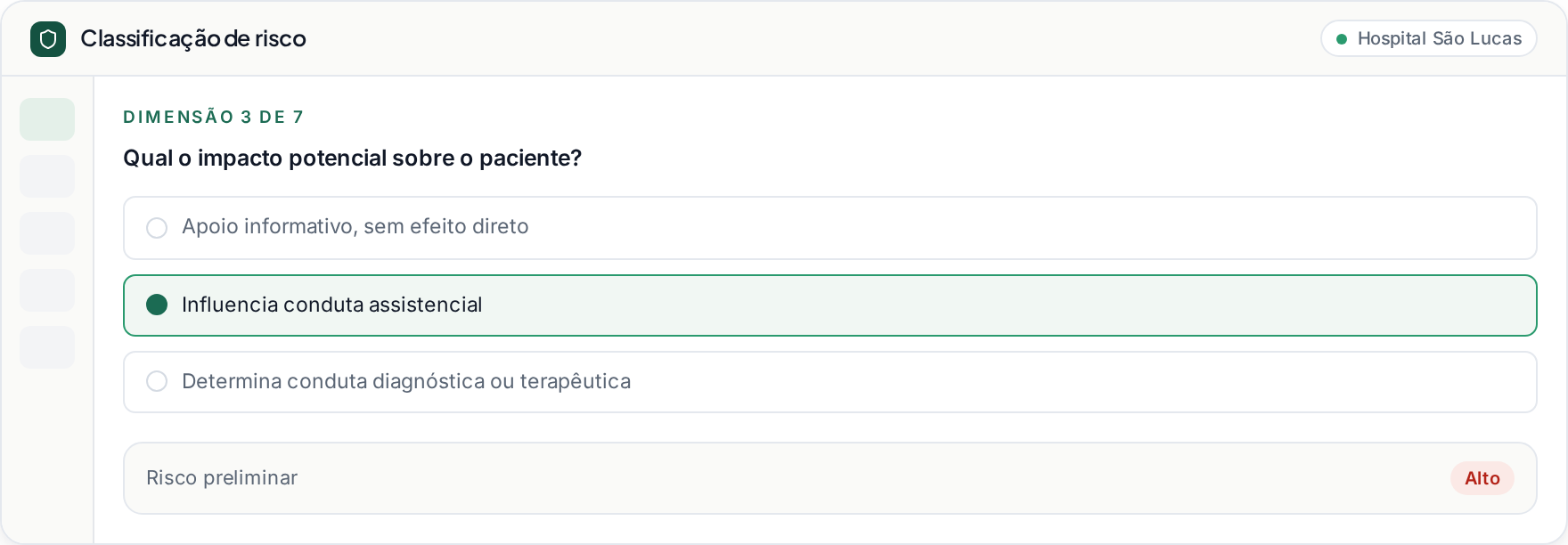 Tela de classificação de risco de um sistema de IA na plataforma MedGovernance